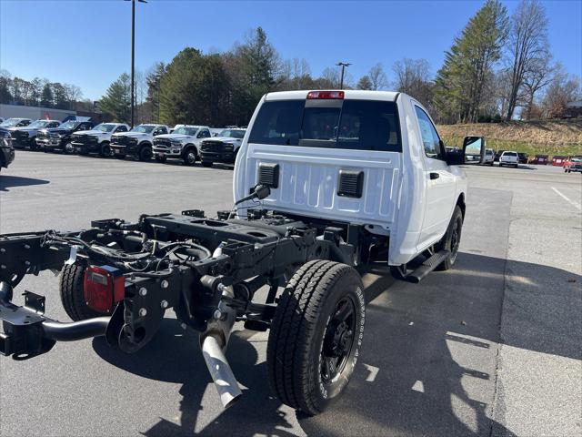 2025 RAM 3500 Tradesman Regular Cab 4x2 8 Box