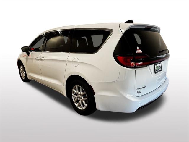 2024 Chrysler Pacifica Touring L 2024 Chrysler Pacifica Touring L