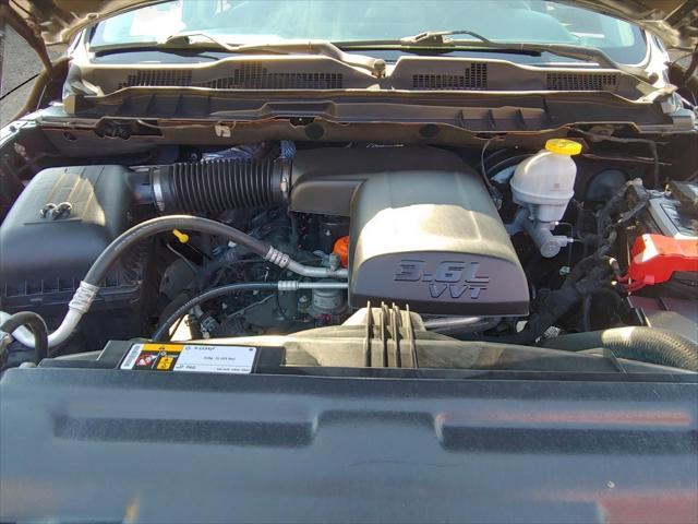 2021 RAM 1500 Classic SLT Crew Cab 4x2 57 Box