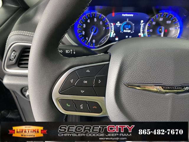 2026 Chrysler Pacifica Select