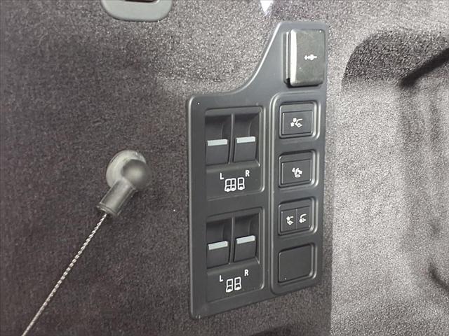 2023 Land Rover Discovery P360 HSE R-Dynamic