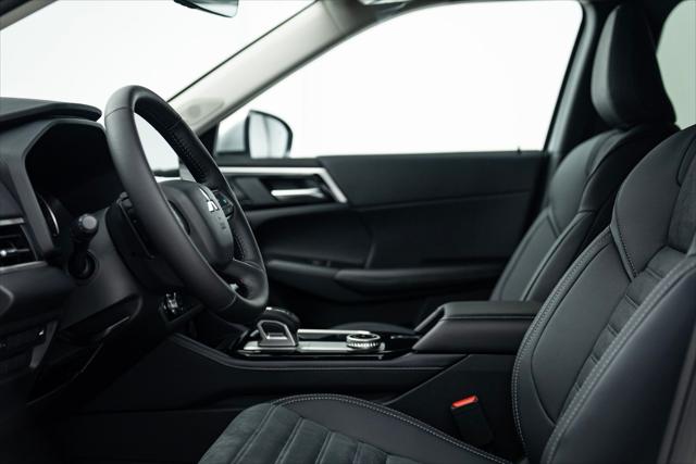 2025 Mitsubishi Outlander PHEV SE S-AWC