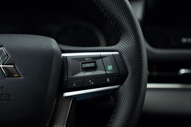 2025 Mitsubishi Outlander PHEV SE S-AWC