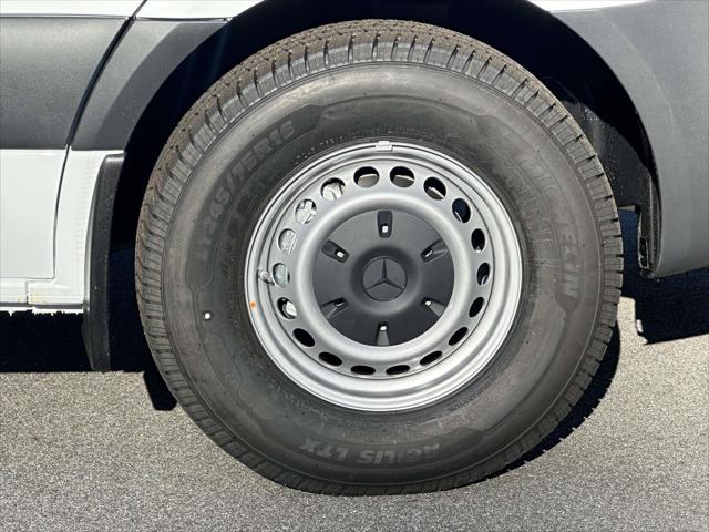 2026 Mercedes-Benz Sprinter Crew Van Standard Roof 4-Cyl Diesel