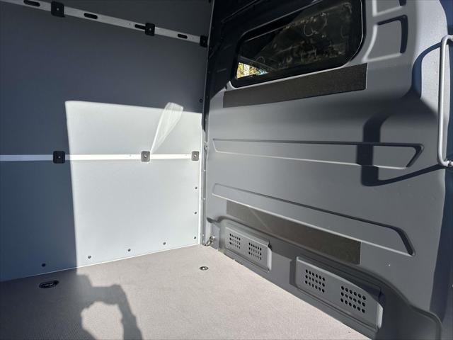 2026 Mercedes-Benz Sprinter Crew Van Standard Roof 4-Cyl Diesel