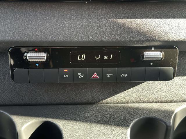 2026 Mercedes-Benz Sprinter Crew Van Standard Roof 4-Cyl Diesel
