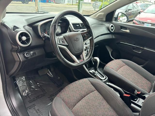 2020 Chevrolet Sonic FWD Sedan LT