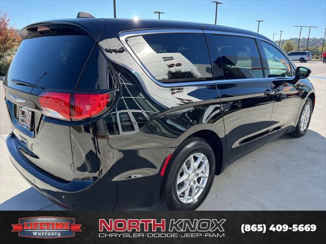 2026 Chrysler Voyager LX