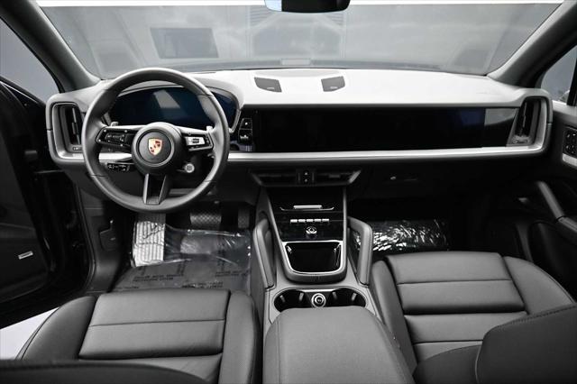 2025 Porsche Cayenne AWD