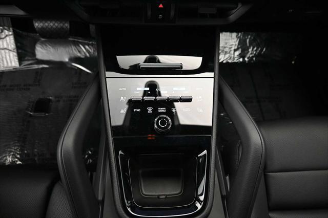 2025 Porsche Cayenne AWD