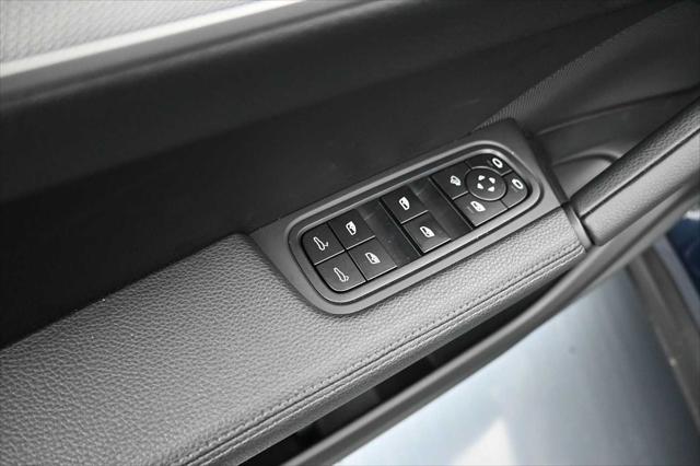 2025 Porsche Cayenne AWD