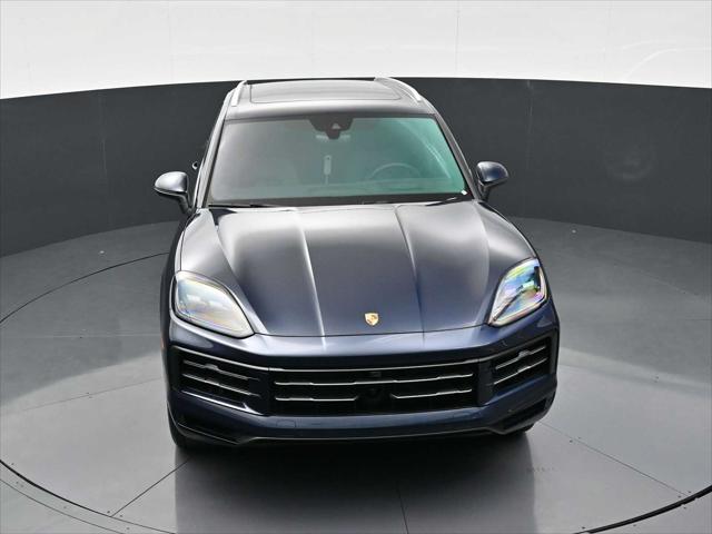 2025 Porsche Cayenne AWD