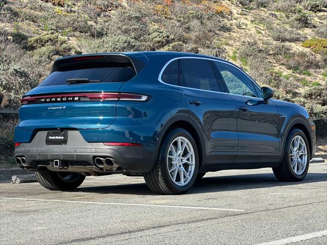 2024 Porsche Cayenne E-Hybrid S
