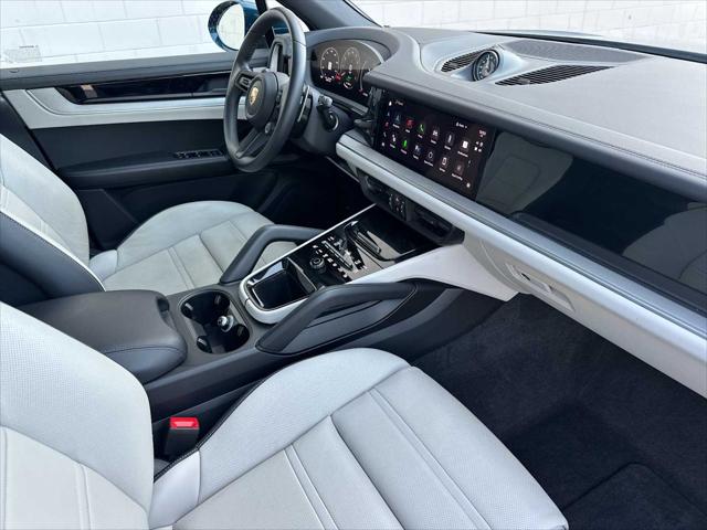 2024 Porsche Cayenne E-Hybrid S