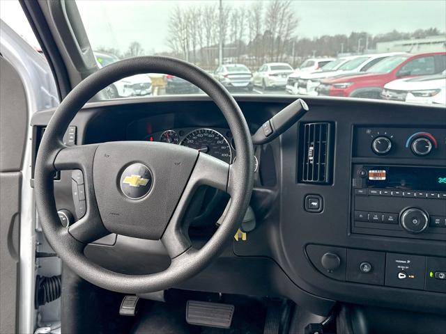 2025 Chevrolet Express Cutaway 4500 Van
