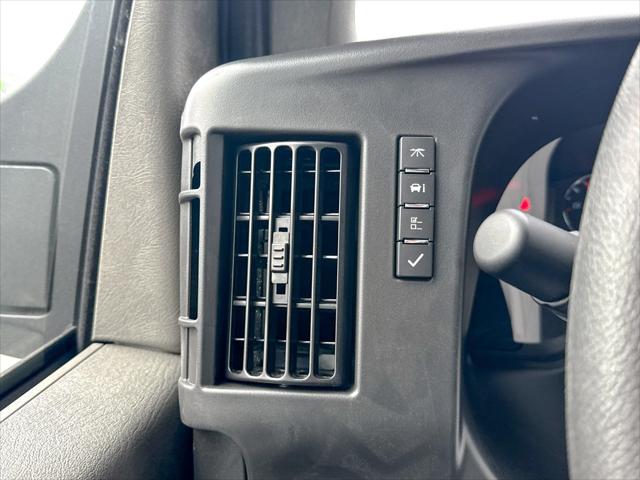 2025 Chevrolet Express Cutaway 4500 Van