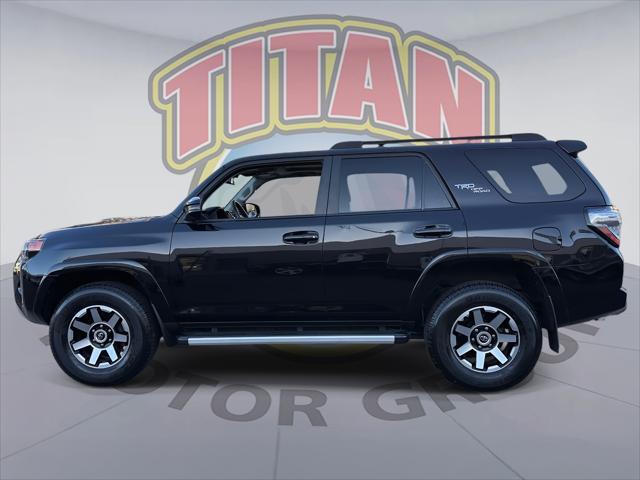 2022 Toyota 4Runner TRD Off Road Premium [1]
