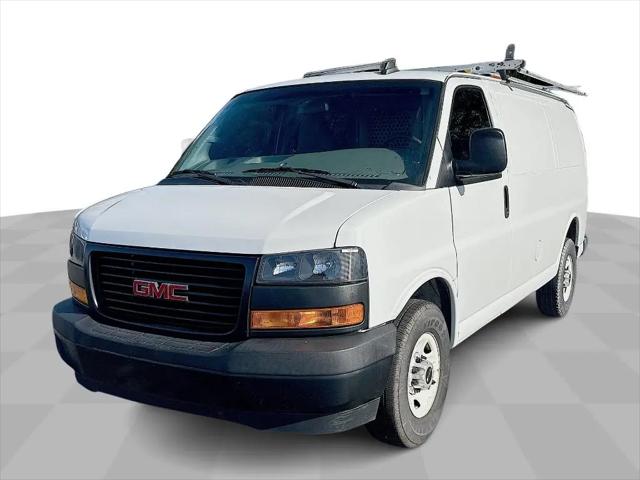 2020 GMC Savana Cargo RWD 3500 Regular Wheelbase Work Van for sale in Painesville, OH