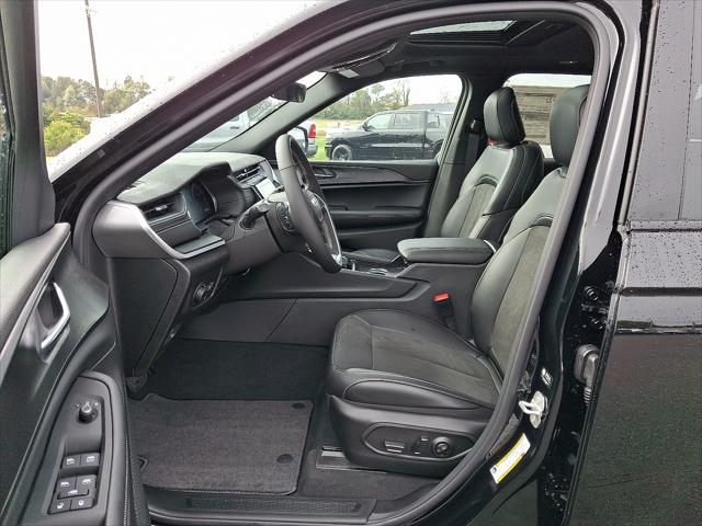 2025 Jeep Grand Cherokee Altitude X 4x4
