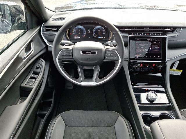 2025 Jeep Grand Cherokee Altitude X 4x4