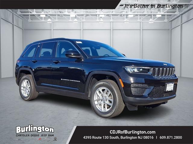 2025 Jeep Grand Cherokee GRAND CHEROKEE LAREDO X 4X4
