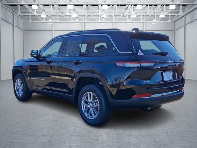 2025 Jeep Grand Cherokee GRAND CHEROKEE LAREDO X 4X4