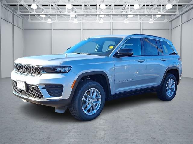 2025 Jeep Grand Cherokee GRAND CHEROKEE LAREDO X 4X4 2025 Jeep Grand Cherokee GRAND CHEROKEE LAREDO X 4X4
