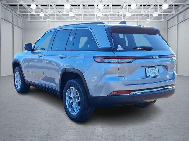 2025 Jeep Grand Cherokee GRAND CHEROKEE LAREDO X 4X4 2025 Jeep Grand Cherokee GRAND CHEROKEE LAREDO X 4X4