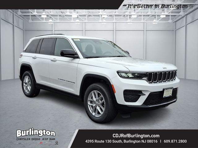 2025 Jeep Grand Cherokee GRAND CHEROKEE LAREDO X 4X4