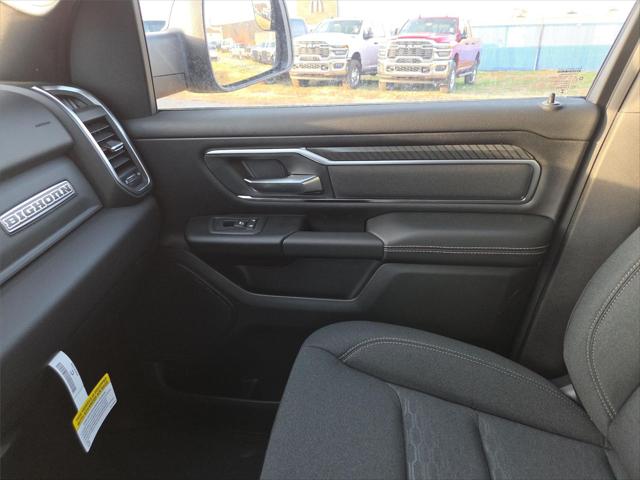 2026 Ram 1500 Big Horn Crew Cab 4x4 5'7" Box