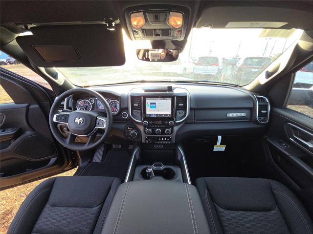 2026 Ram 1500 Big Horn Crew Cab 4x4 5'7" Box