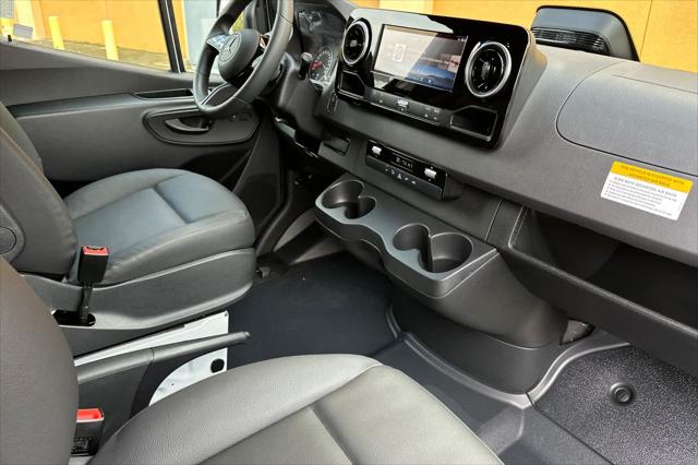 2026 Mercedes-Benz Sprinter Cargo Van Unknown
