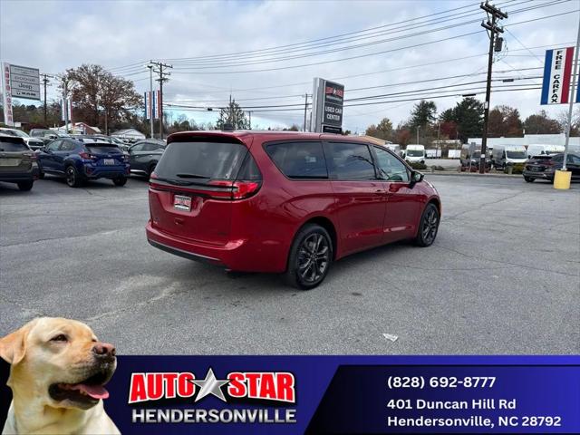 2026 Chrysler Pacifica PACIFICA SELECT AWD