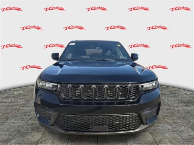 2025 Jeep Grand Cherokee Altitude X 4x4