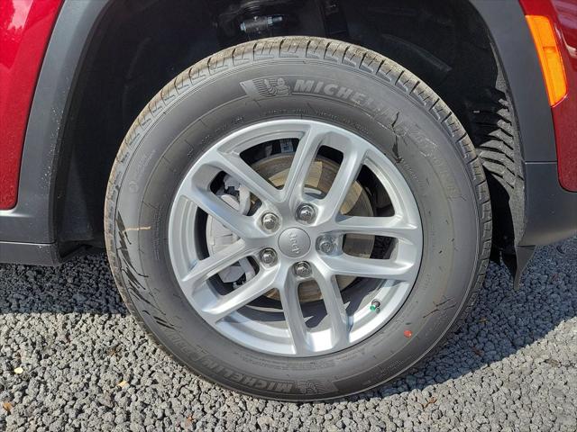 2025 Jeep Grand Cherokee Laredo X 4x2