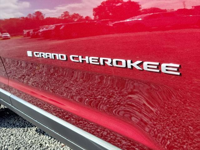 2025 Jeep Grand Cherokee Laredo X 4x2