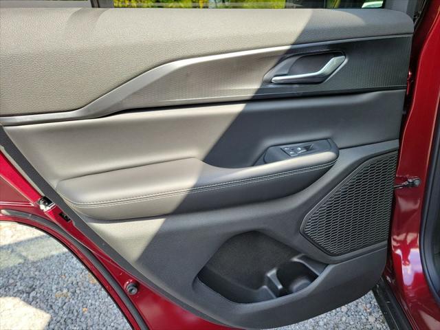 2025 Jeep Grand Cherokee Laredo X 4x2