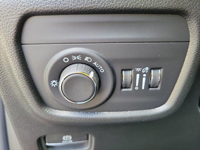 2025 Jeep Grand Cherokee Laredo X 4x2