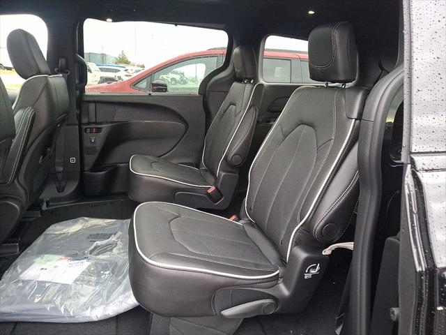 2026 Chrysler Pacifica Limited AWD