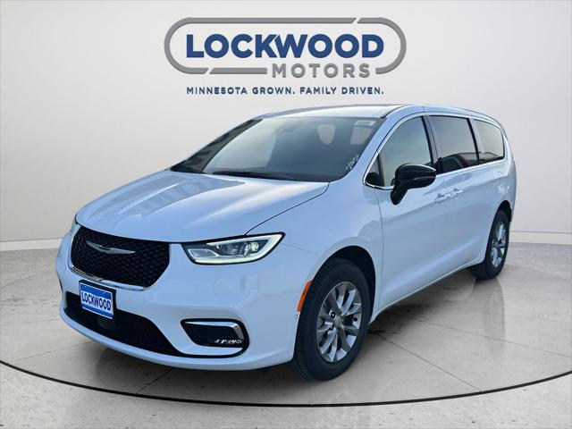 2026 Chrysler Pacifica Select AWD for sale in Marshall, MN
