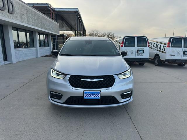 2026 Chrysler Pacifica PACIFICA SELECT AWD