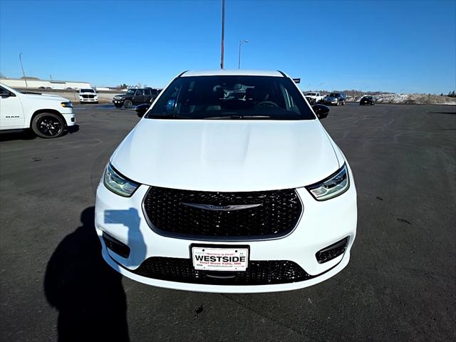 2026 Chrysler Pacifica PACIFICA SELECT AWD