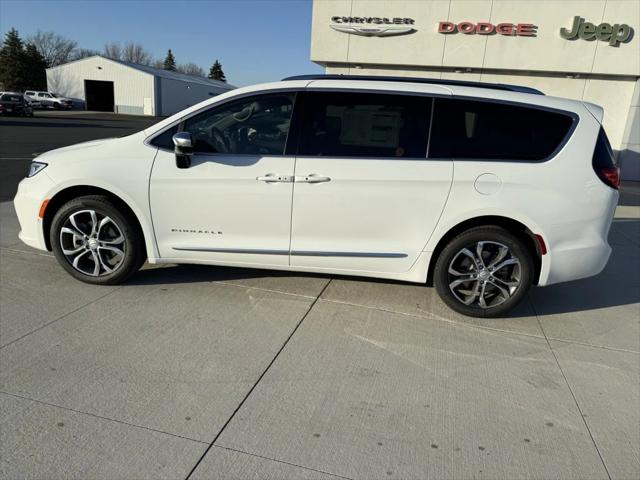 2026 Chrysler Pacifica Pinnacle AWD
