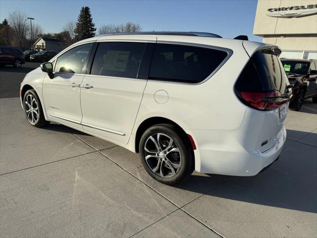 2026 Chrysler Pacifica Pinnacle AWD