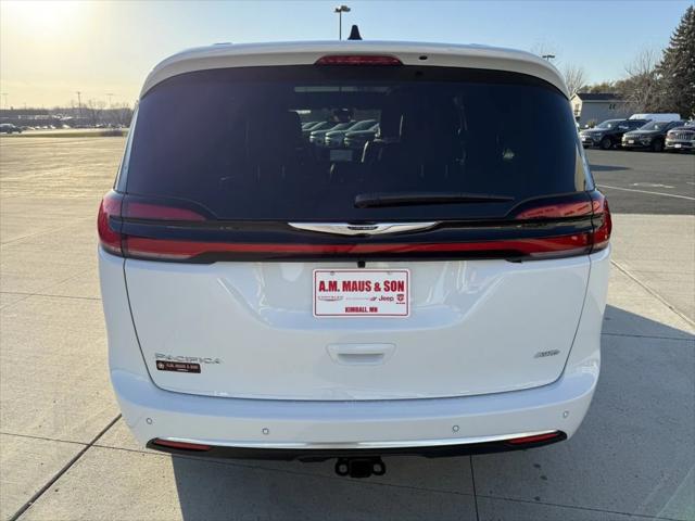 2026 Chrysler Pacifica Pinnacle AWD