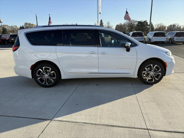 2026 Chrysler Pacifica Pinnacle AWD