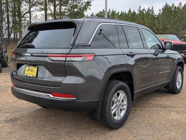 2025 Jeep Grand Cherokee GRAND CHEROKEE LAREDO 4X2