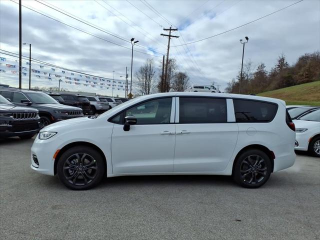 2026 Chrysler Pacifica PACIFICA SELECT AWD 2026 Chrysler Pacifica PACIFICA SELECT AWD