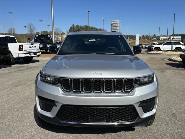 2025 Jeep Grand Cherokee GRAND CHEROKEE LAREDO X 4X2