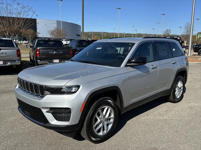 2025 Jeep Grand Cherokee GRAND CHEROKEE LAREDO X 4X2